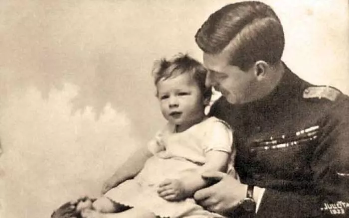 Regele Mihai și Carol al II-lea