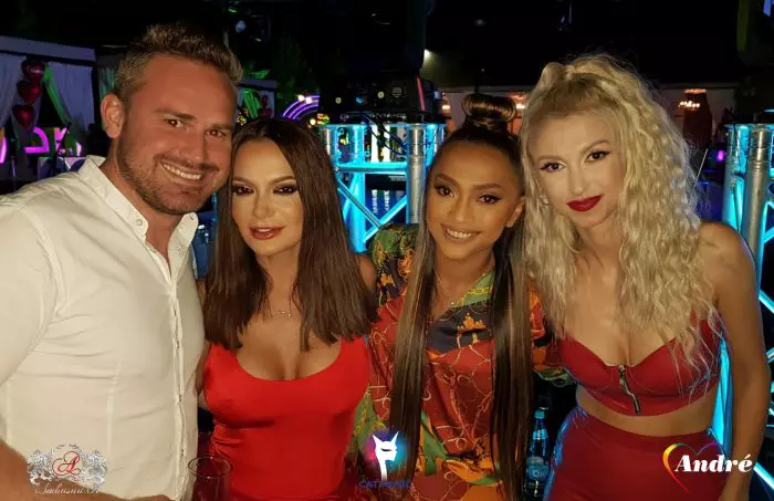 Bella Santiago, sotul ei si trupa Andre