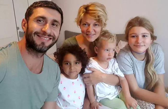 2Dragos-Bucur-si-Dana-Nalbaru