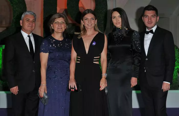 Familia Simonei Halep