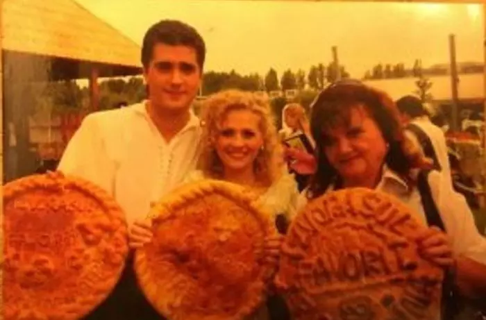 Mirela Vaida în urmă cu 14 ani