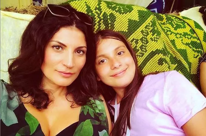 Ioana Ginghină și fiica ei