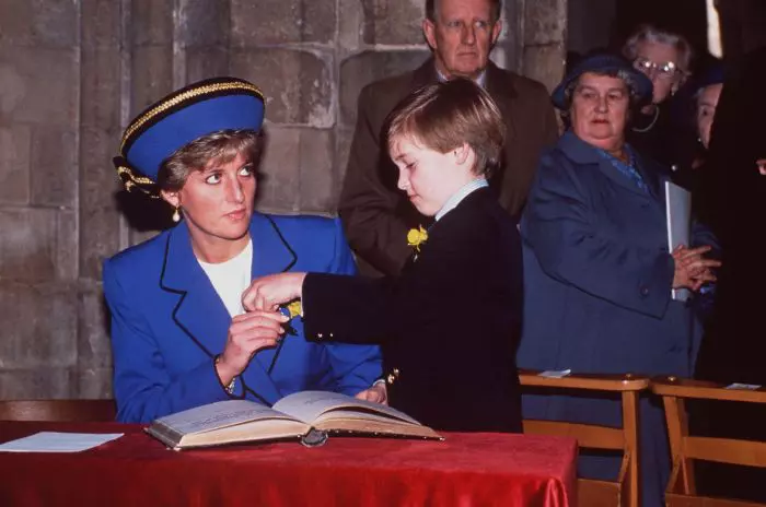 Prințesa diana și Prințul William.