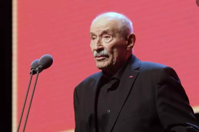 Victor Rebengiuc actor pe scena teatrului