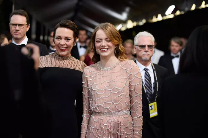 Olivia Coleman și Emma Stone