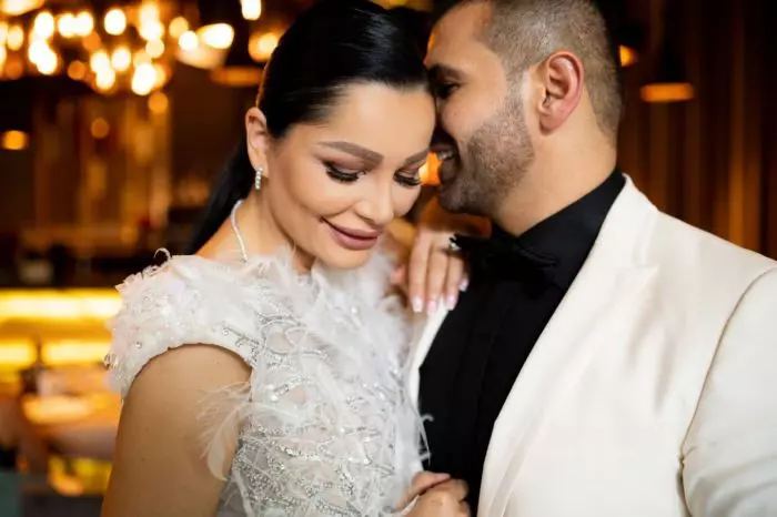 Brigitte și Florin Pastramă s-au căsătorit religios! Mireasa a avut o rochie spectaculoasă, tip sirenă