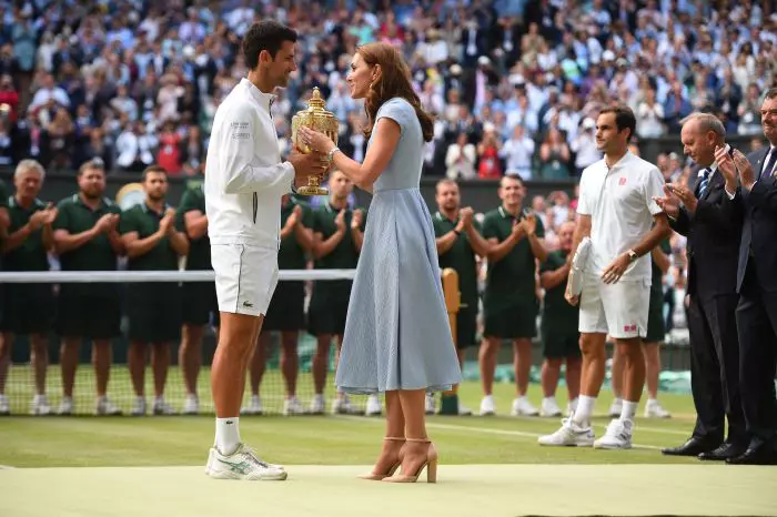 Kate Middleton a purtat pantofi de 300 de lei