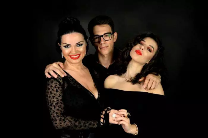 Ozana-Barabancea-si-copiii-2