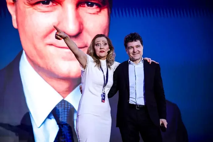 Elena Lasconi și Nicușor Dan (1)