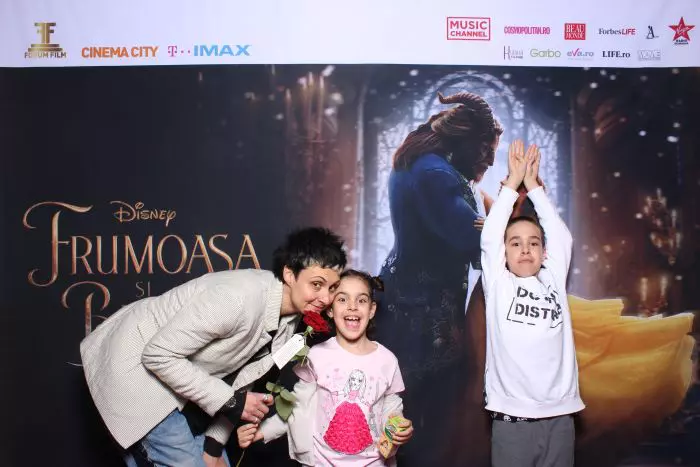 Ana Stanescu & Copiii