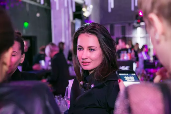 Roxana Voloșeniuc (Elle)