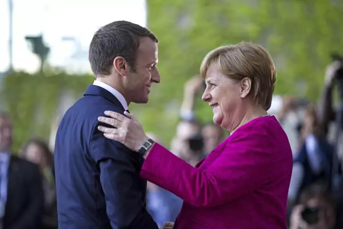 Angela Merkel si Emmanuel Macron