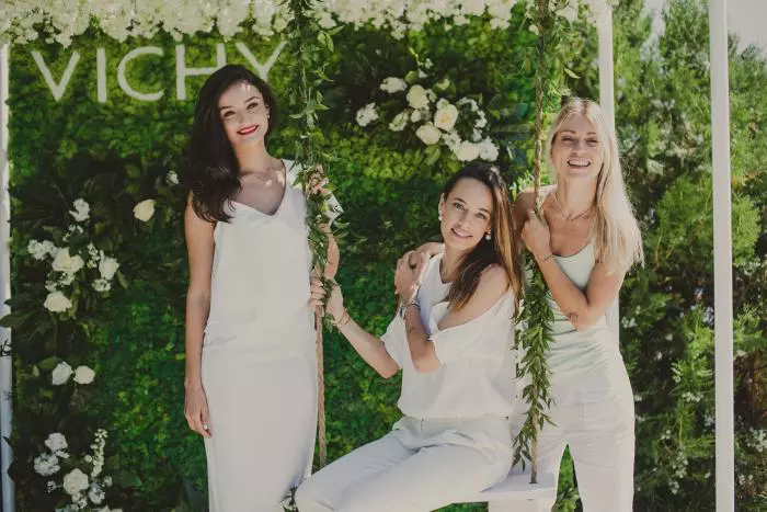 Andreea Raicu, Sorina Fredholm