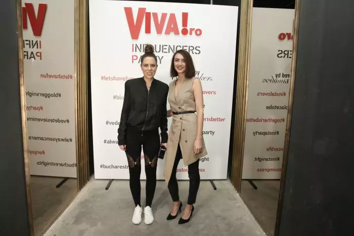 Olivia Dutu (The Cover) si Ramona Barbu (Cuvinte Aurite)