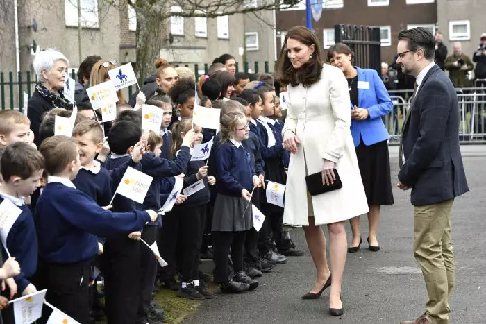 Kate Middleton este însărcinată pentru a treia oară