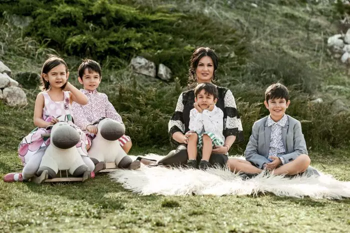 Nicoleta Luciu și copiii