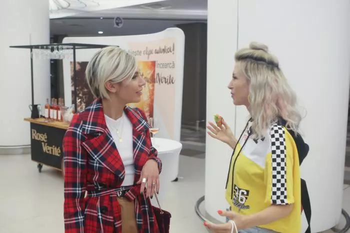 VIVA! Shopping with Stars