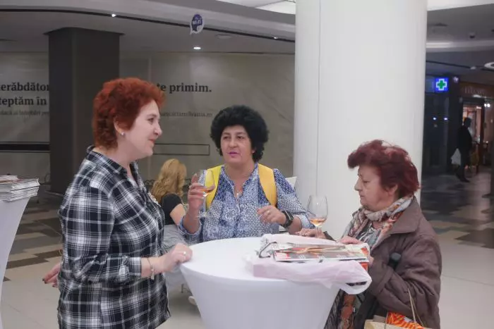 VIVA! Shopping with Stars