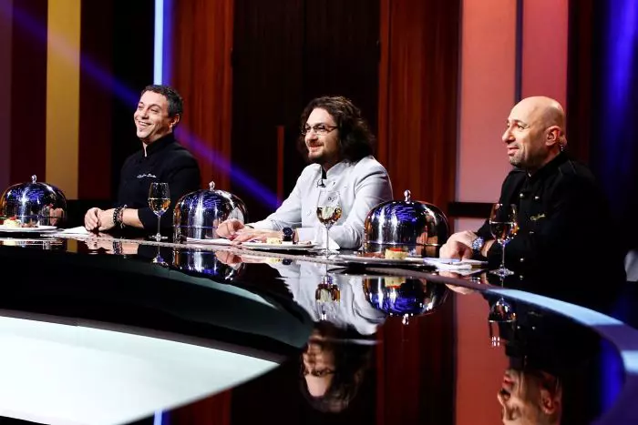 „Chefi la cuțite”