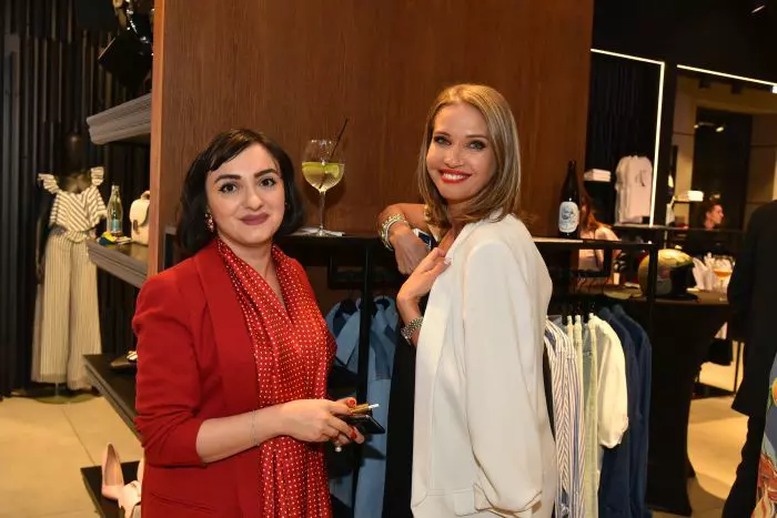 Ileana Badiu si Ana Morodan