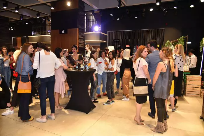 Magazinul Collective Piata Univeristatii a implinit 2 ani