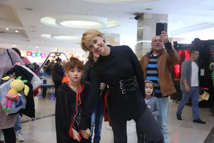 Oana Ioniță și fiica ei, Isabel