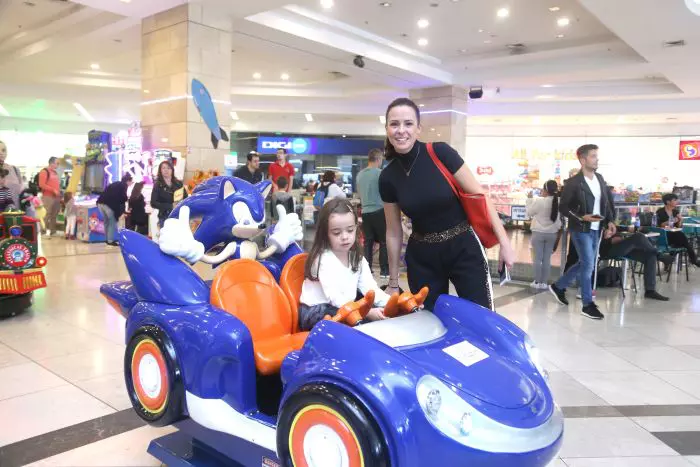 Livia Graur și fiica ei, Renata