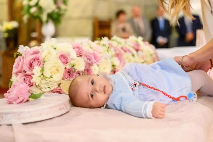 Elena Băsescu a participat la serbarea copiilor