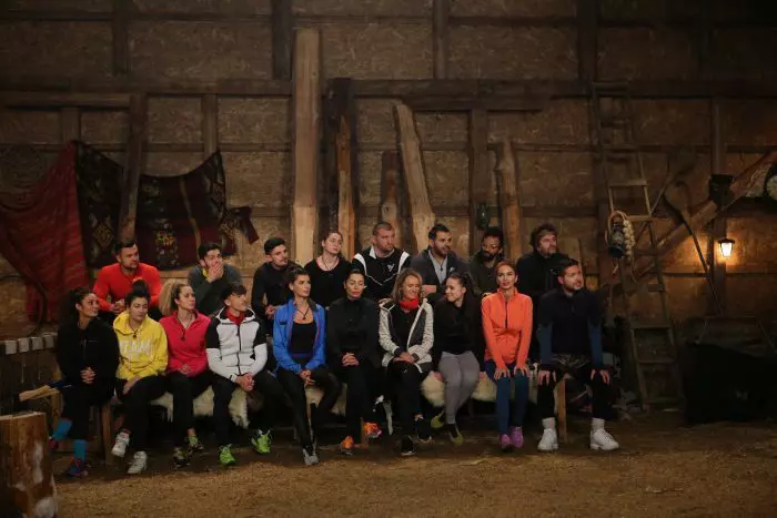 Concurentii Ferma inainte de primul duel