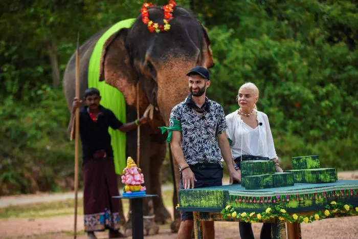 Jojo și Paul Ipate la Asia Express