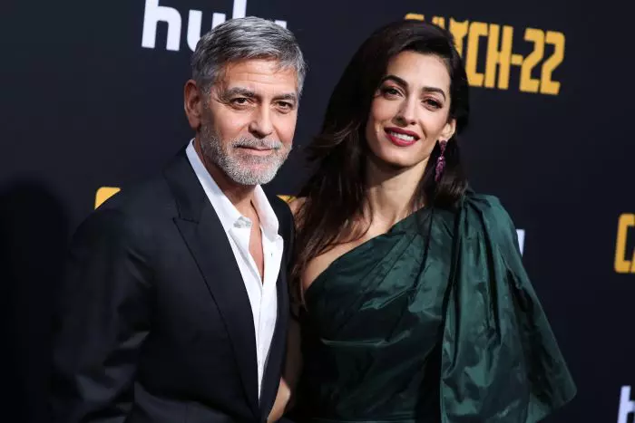 George Clooney și Amal, apariție elegantă în Los Angeles. Toți și-au îndreptat privirile către silueta ei