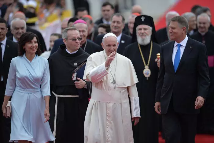 Carmen Iohannis, Papa Francisc, Klaus Iohannis