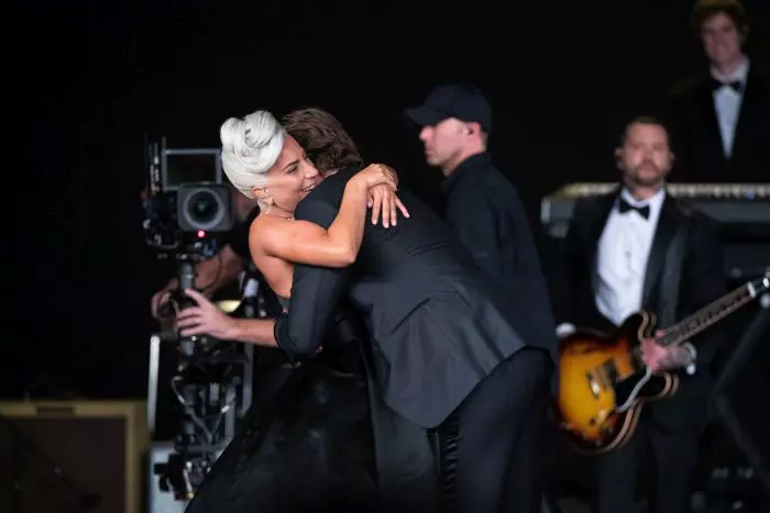 Bradley Cooper și Lady Gaga