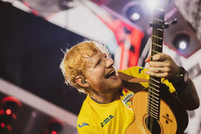Ed Sheeran tricolorul Romaniei (3)
