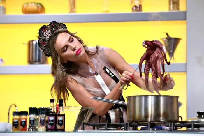 Cheloo, Irinel Columbeanu, Anna Lesko și Carmen Brumă, față în față la Antena 1. La ce au fost supuse vedetele