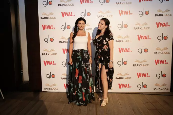 Ioana Ginghină (stânga)