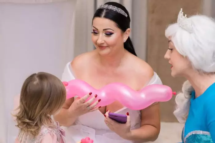 Gabriela Cristea si familia 7