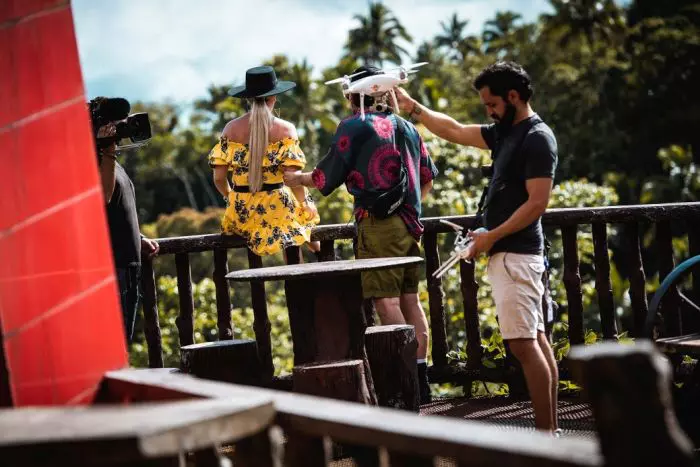 Gina Pistol Asia Express (2)