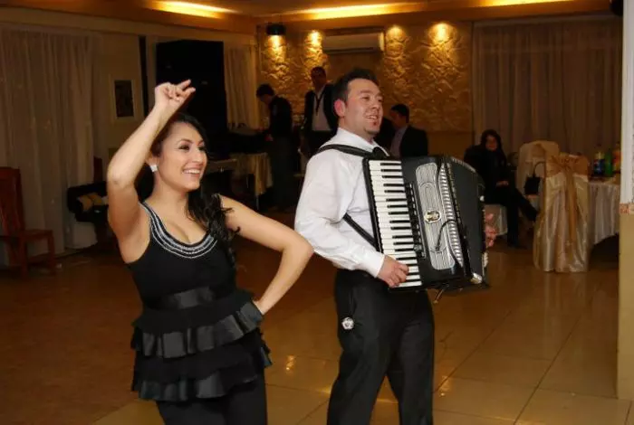 Andra și Săndel Mihai