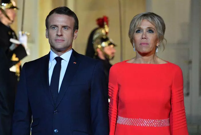 Brigitte și Emmanuel Macron, la dineul dat în onoarea președintelui chinez, Xi Jinping, și a soției sale, Peng Liyuan.