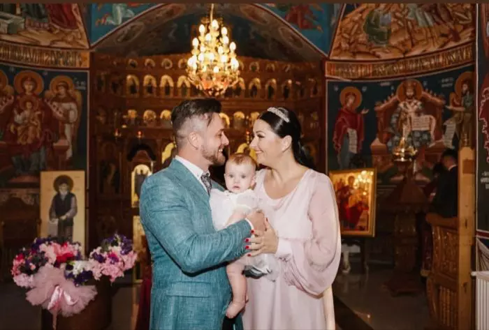 Imagini de la botezul lui Iris, fetiţa Gabrielei Cristea