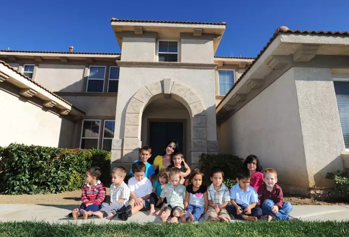 Nadya Suleman a nascut 8 copii deodata