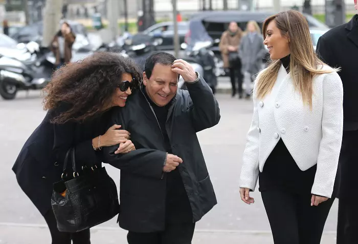 Kim Kardashian si Azzedine Alaia