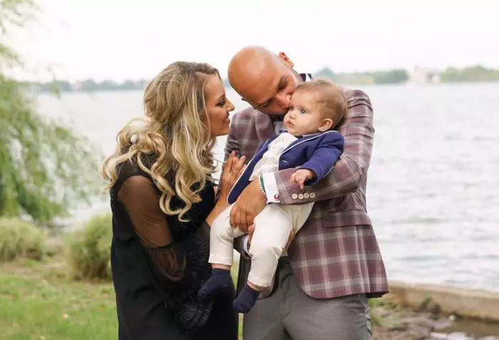 Andrei Ștefănescu și familia