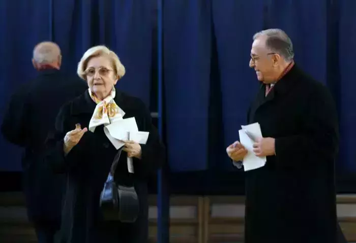 ion iliescu si nina iliescu 1