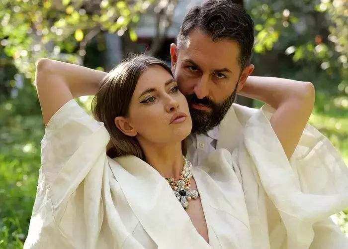 iulia-albu-mike