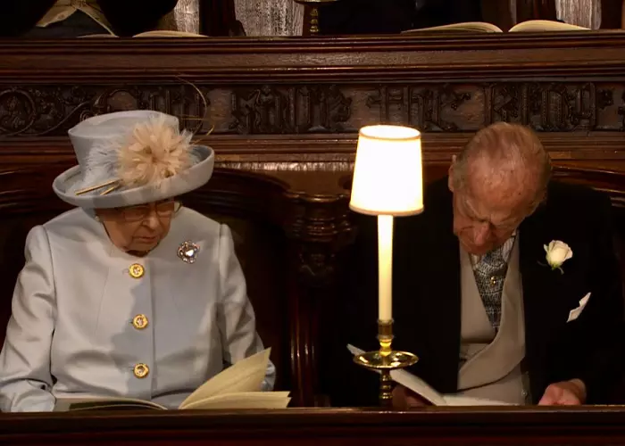 Regina Marii Britanii şi soţul său