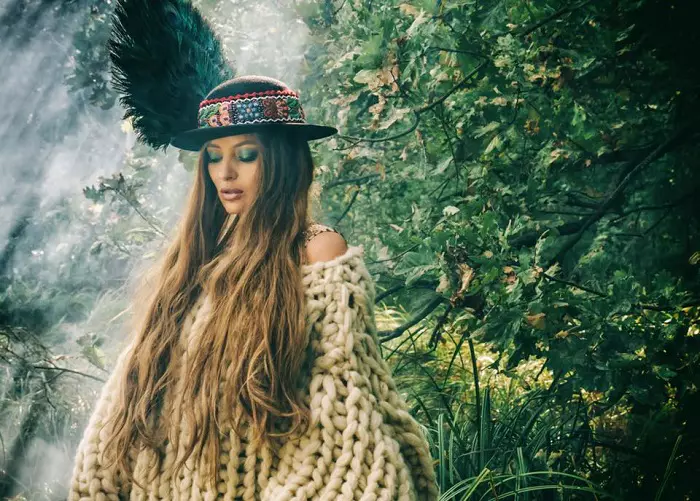 Motivul pentru care Delia poarta peruci 1