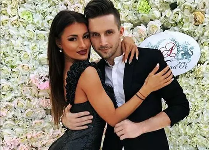 Elena și iubitul ei, Andrei