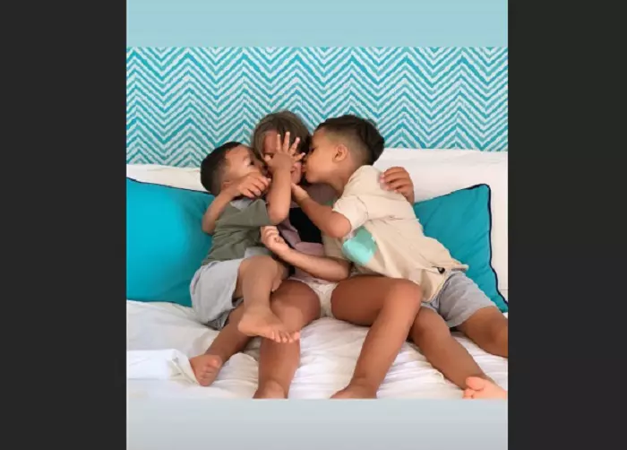 Copiii Antoniei si ai lui Alex Velea 1